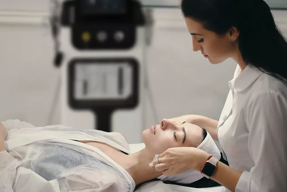 Hydra Facial Machine